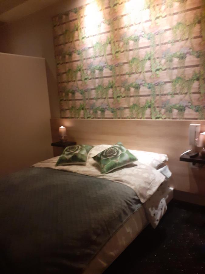 Hotel Le Kamelia Salles  Dış mekan fotoğraf