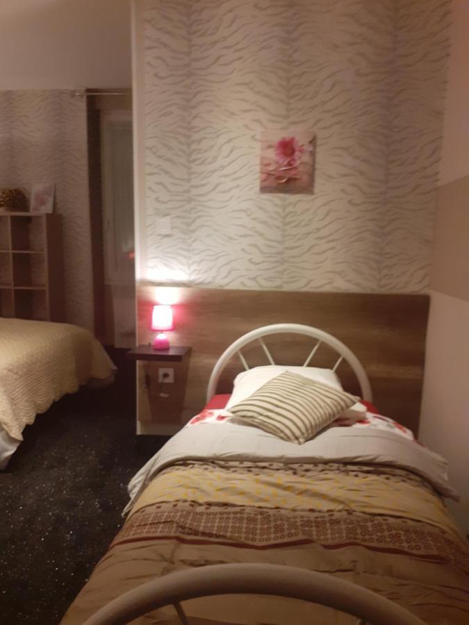 Hotel Le Kamelia Salles  Dış mekan fotoğraf